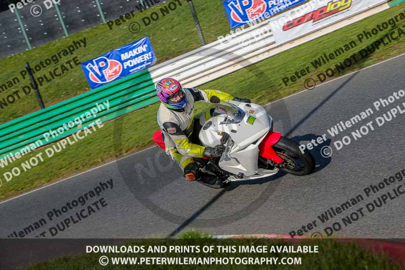 PJM Wedding Photography;enduro digital images;event digital images;eventdigitalimages;mallory park;mallory park photographs;mallory park trackday;mallory park trackday photographs;no limits trackdays;peter wileman photography;racing digital images;trackday digital images;trackday photos